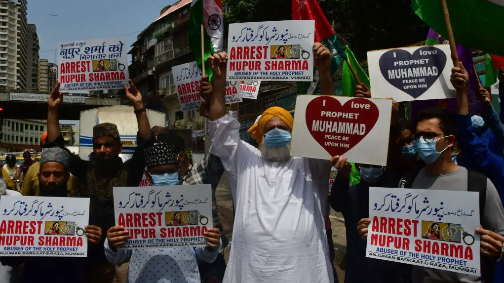 Protest to arrest BJP's spokesperson for hurting religious sentiments.
